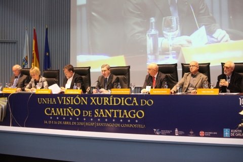 Mesa redonda.  - Congreso sobre Unha Visión Xuridica do Camiño de Santiago